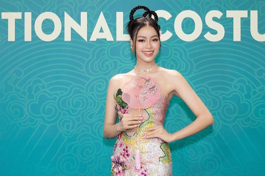 Ý Nhi vắng mặt, Á hậu Đào Hiền và Minh Kiên vai trần hút mắt