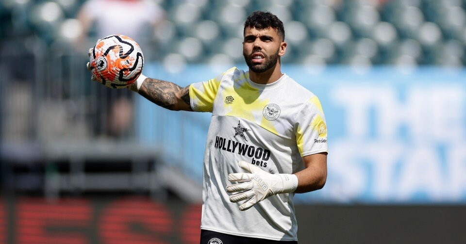 Arsenal đạt thỏa thuận cá nhân với David Raya