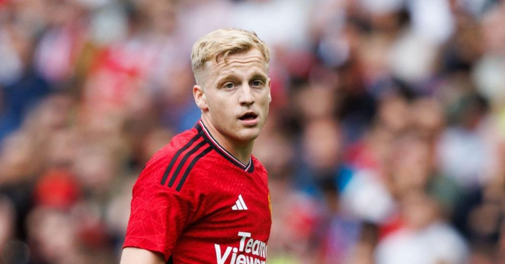 MU bán Fred và Van de Beek, gom tiền mua Amrabat