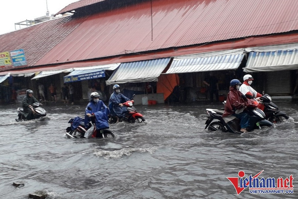 Nam Bộ liên tiếp có những ngày mưa phá vỡ kỷ lục lịch sử