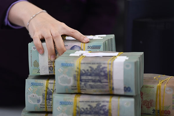 Bản tin kinh tế tối 20/8: Chính phủ định vay 1,25 triệu tỷ; bầu Đức đón tin vui