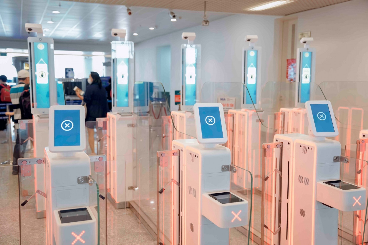 five vietnamese airports launch automatic entry systems picture 1