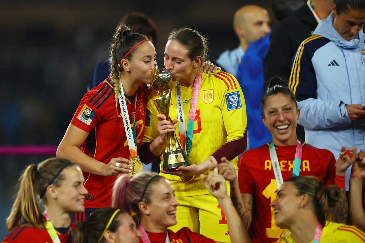 Những khoảnh khắc lịch sử của nữ Tây Ban Nha khi vô địch World Cup