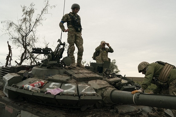 Ukraine tận dụng vũ khí Nga bị tịch thu trên chiến trường để duy trì phản công