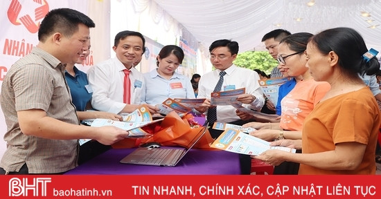 100% xã, thị trấn ở Cẩm Xuyên triển khai chuyển đổi số