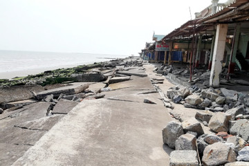 Nam Định được cấp 500 tỷ đồng xử lý sự cố đê biển