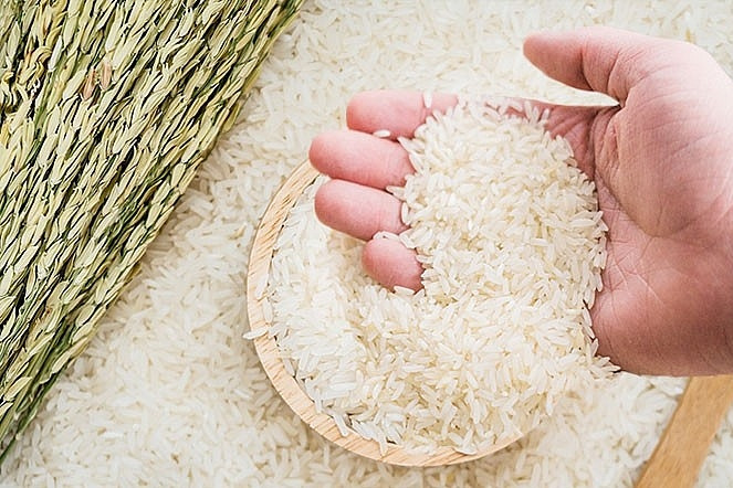 Giá một loại gạo Việt lập kỷ lục lịch sử, bỏ xa Thái Lan