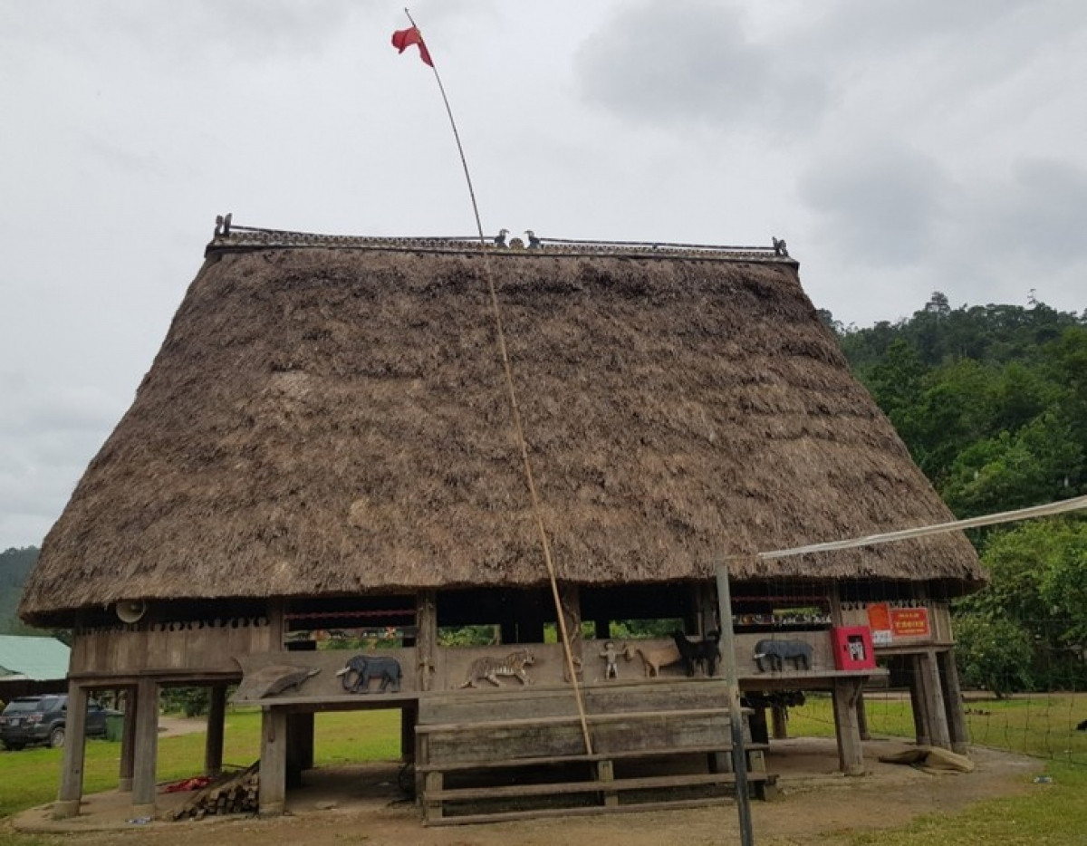 guol house, a cultural symbol of the co tu ethnic group picture 1