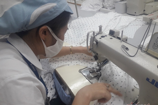 Ngân hàng nói lãi suất giảm, doanh nghiệp kêu vẫn cao, lại còn tăng