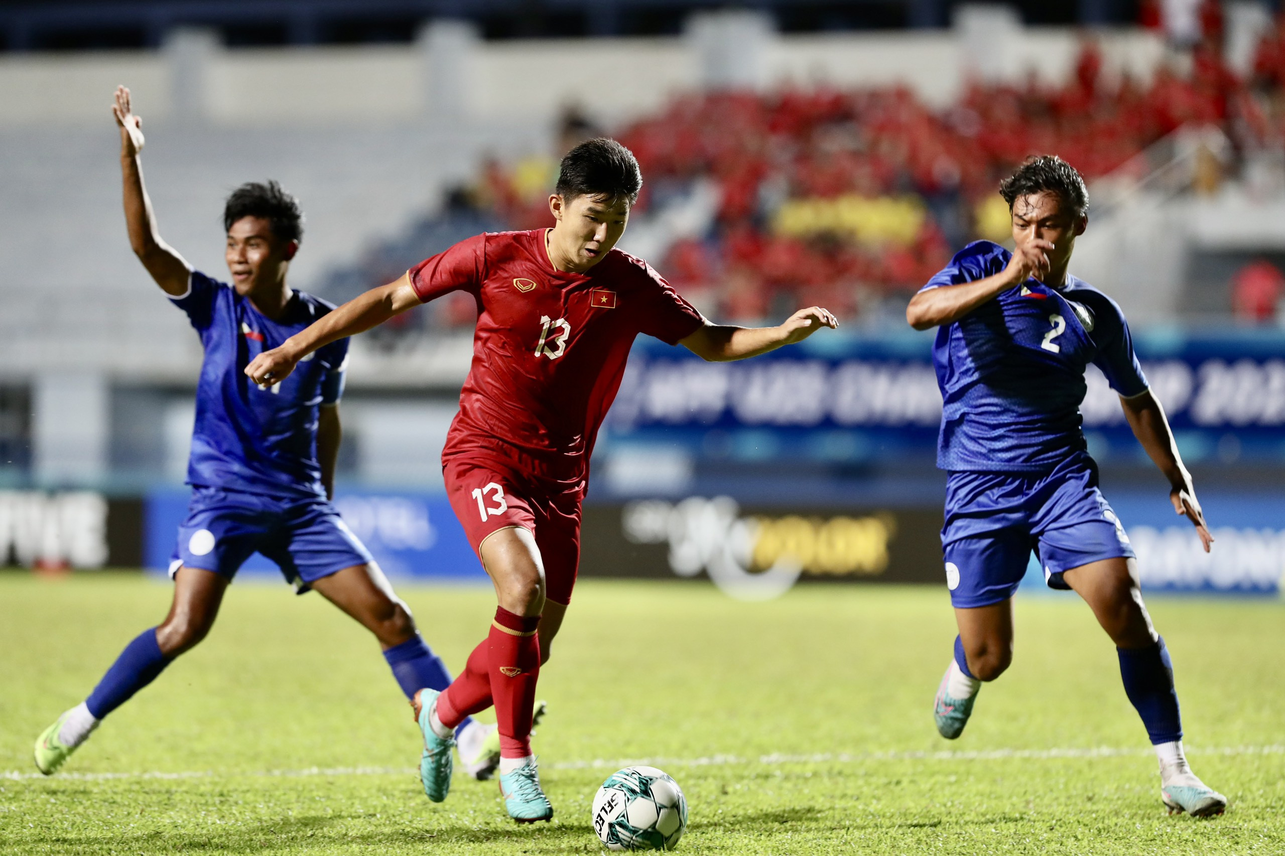 Tin bóng đá sáng 23/8: ĐT Việt Nam bị đánh giá thấp; HLV Park Hang Seo xuất hiện tại Cúp C1 châu Á