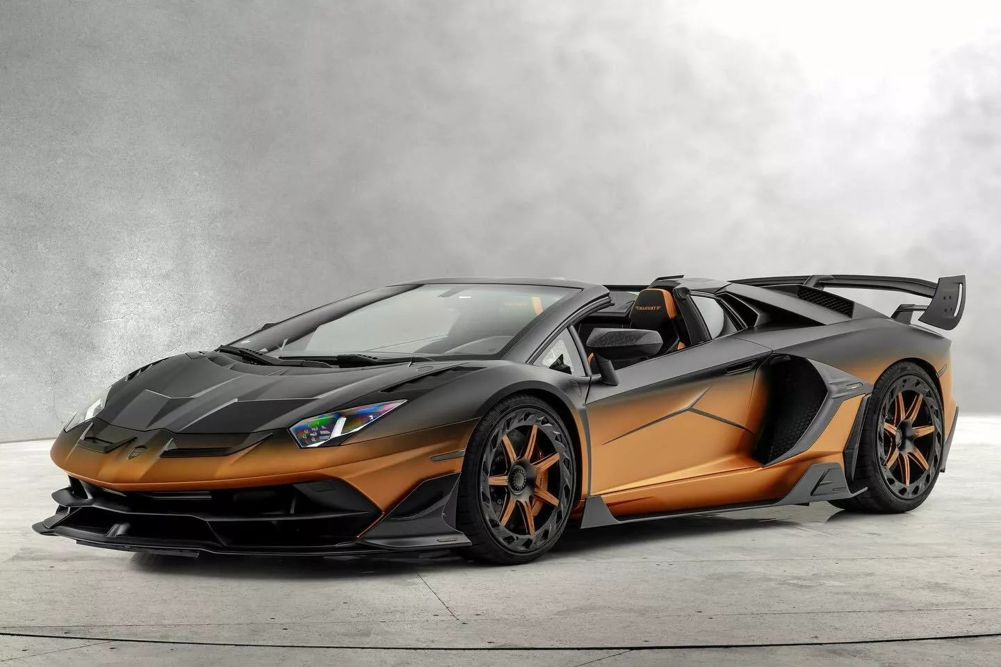 Mansory biến Lamborghini Aventador SVJ thành phiên bản độc nhất vô nhị