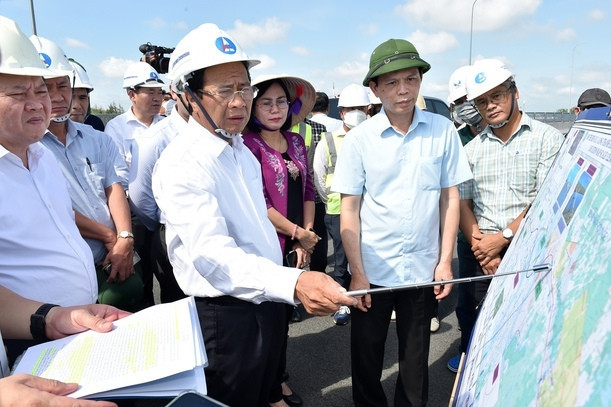 Phó Thủ tướng Lê Văn Thành và những dự án chạy đua với thời gian