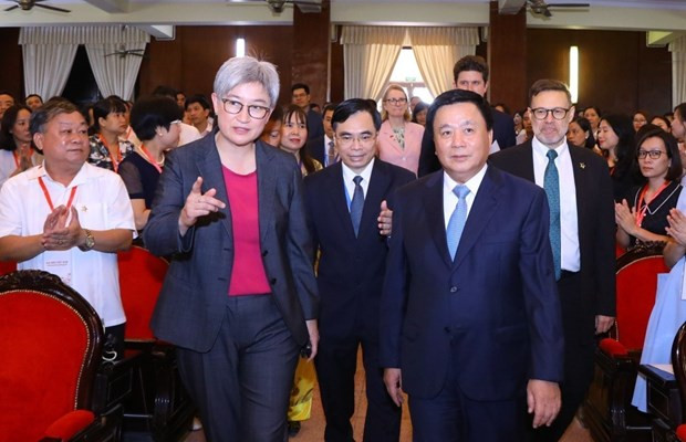 Vietnam, Australia enhance cooperation in changing world hinh anh 2