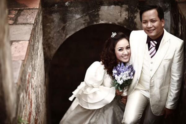 Mẹ chồng chưa bao giờ lộ diện của BTV Hoài Anh: Điểm tựa lớn trong sự nghiệp của con dâu - Ảnh 2.