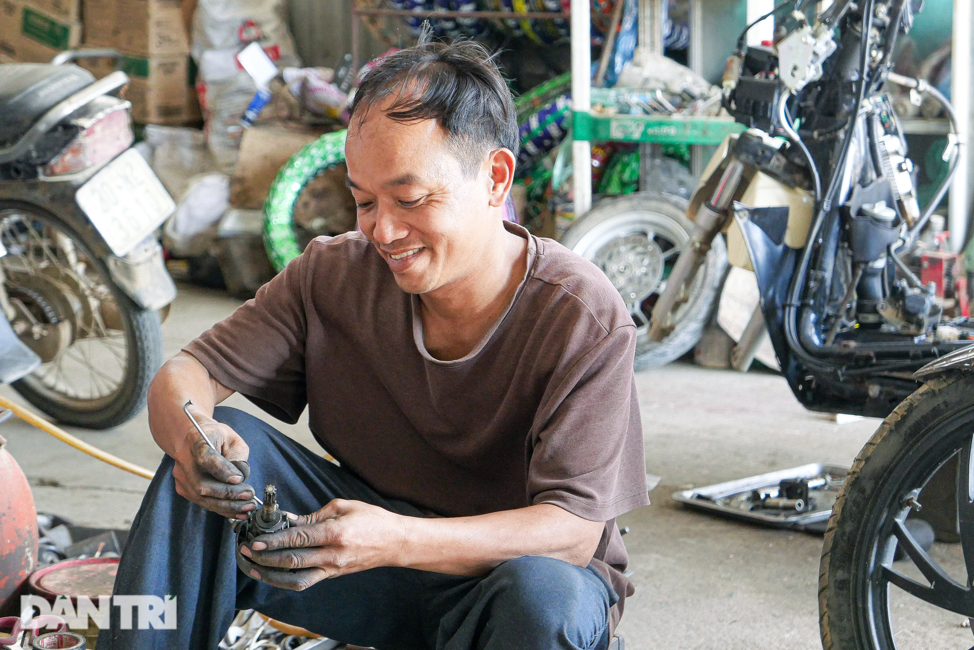 Ở thành phố mới: Thu nửa triệu/ngày nhờ trà đá, sống khỏe nhờ làm công nhân - 5