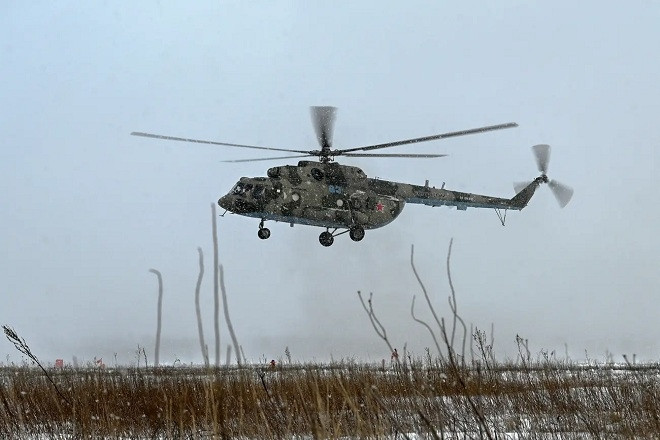 Phi công Nga bị mua chuộc, điều khiển trực thăng Mi-8 hạ cánh xuống Ukraine