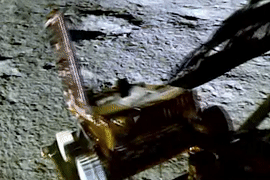 Ấn Độ công bố video tàu đổ bộ đáp xuống Mặt trăng, làm nên khoảnh khắc lịch sử