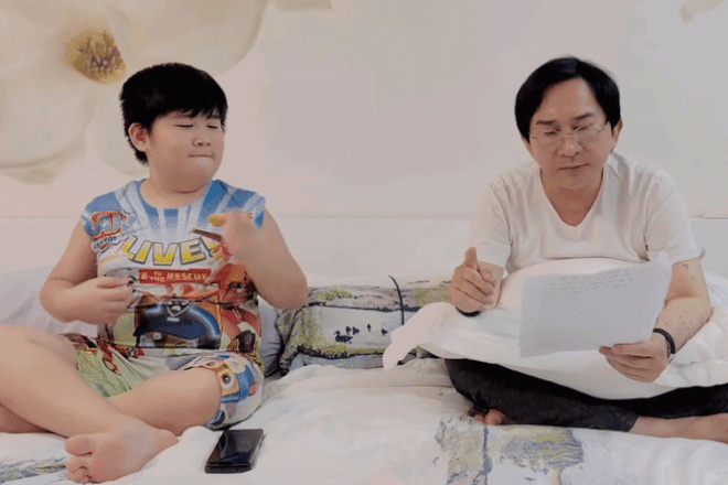 Con trai 10 tuổi của Kim Tử Long hát cải lương mượt mà