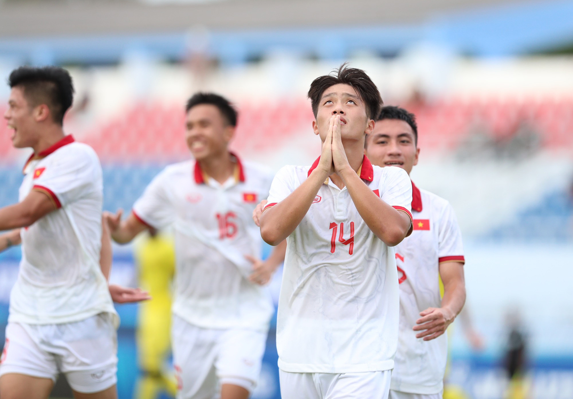 Soi kèo tài xỉu Torpedo vs Sochi hôm nay 0h00 ngày 23/11