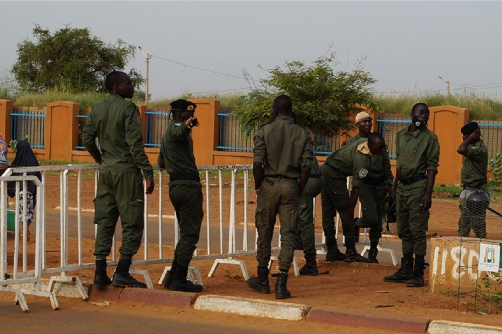 Đề phòng tấn công, Niger đặt binh lính ở trạng thái cảnh giác tối đa