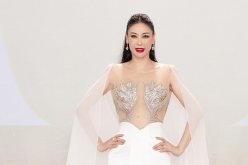 Hoa hậu Hà Kiều Anh, Thuỳ Tiên 'hở bạo' dự chung kết Miss Grand Vietnam