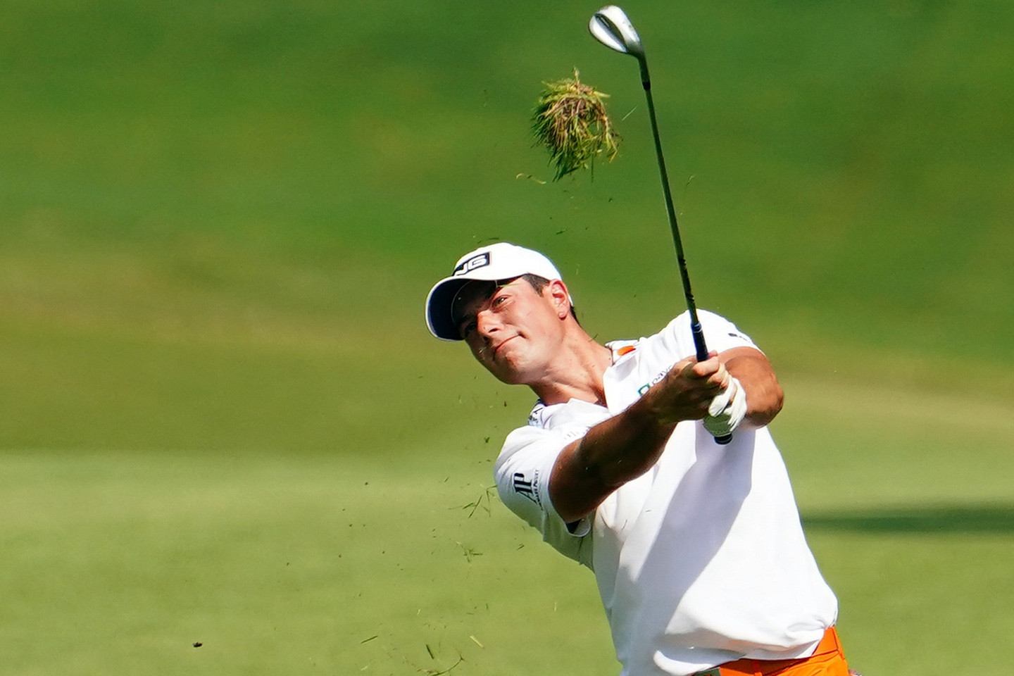 Viktor Hovland tiến gần danh hiệu FedEx Cup