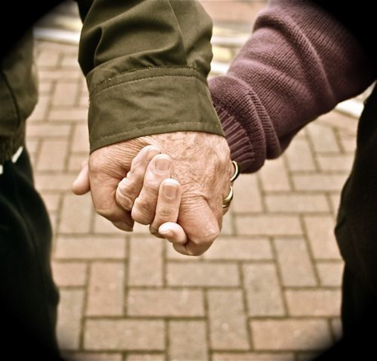 ba noi doi ket hon o tuoi u80 hinh anh 1