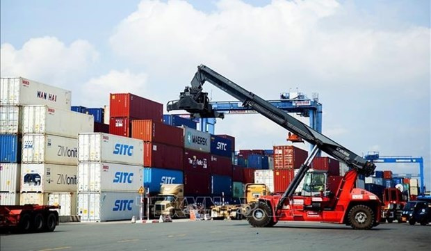 Trade surplus reaches 16.25 billion USD by mid-August hinh anh 1