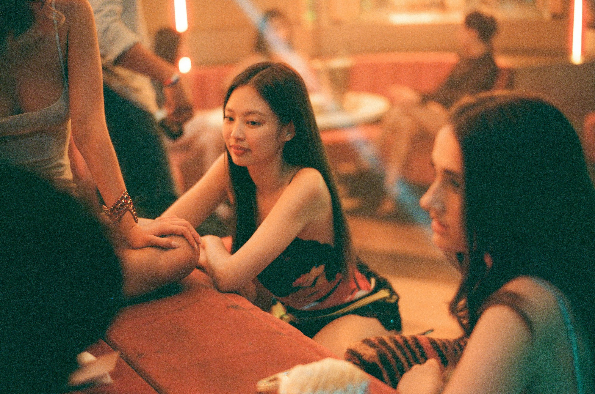 Phim The Idol bị chỉ trích gợi dục của Jennie Blackpink khai tử phần 2