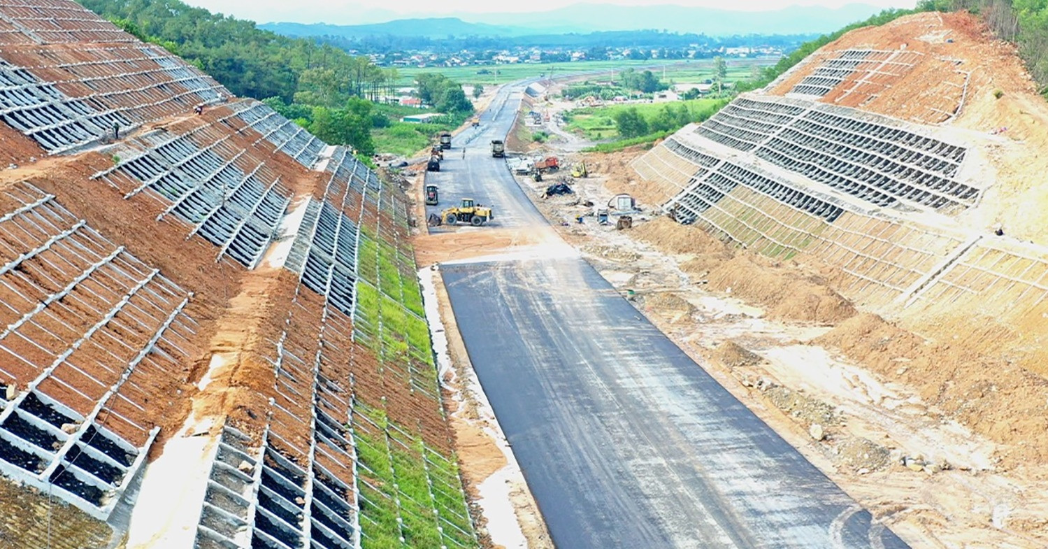 Thông xe 2 đoạn cao tốc Bắc - Nam, từ 1/9 có đường mới từ Hà Nội - Nghệ An