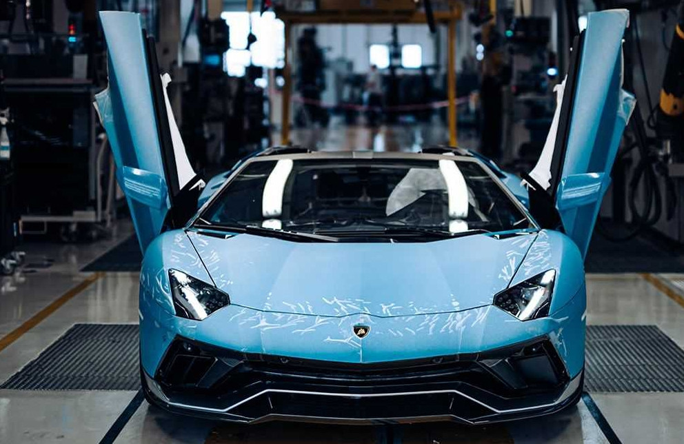 Khách mua siêu xe Lamborghini mới phải chờ gần một năm vì 'khan hàng'