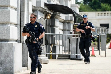 Mỹ phong tỏa tòa nhà Thượng viện vì 'báo động giả'