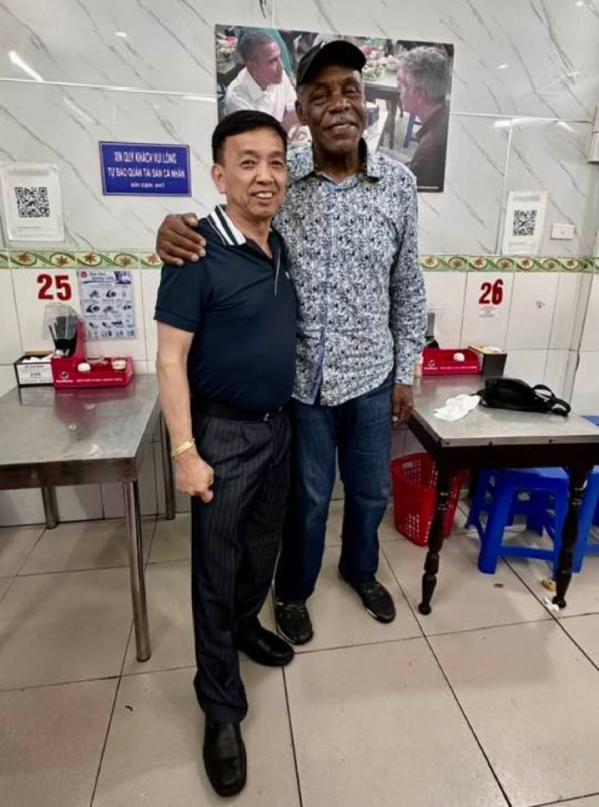 unicef goodwill ambassador danny glover arrives in vietnam picture 1