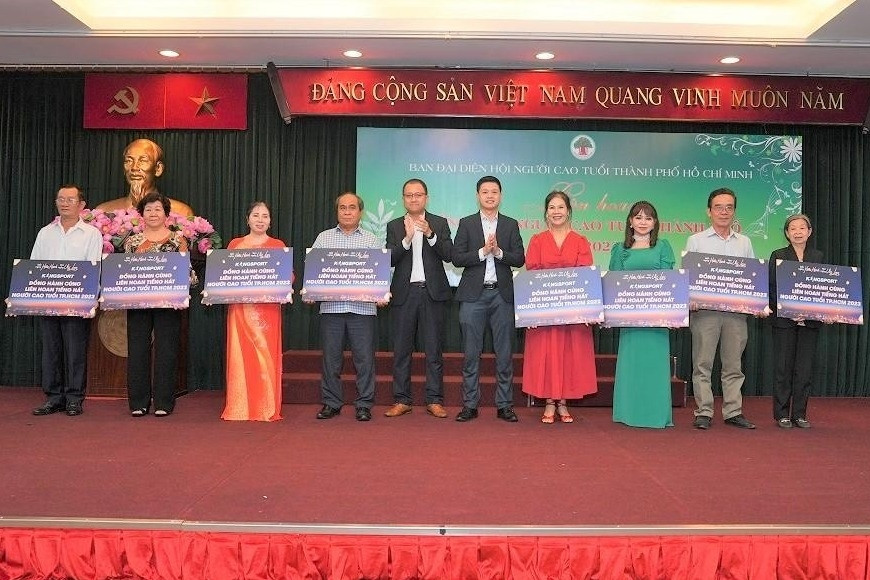 Chuỗi hoạt động vì người cao tuổi của KingSport mùa Vu Lan 2023