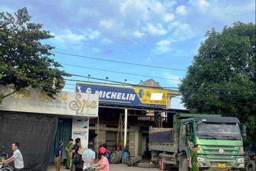Nổ lốp ô tô khiến 2 người tử vong ở Ninh Bình