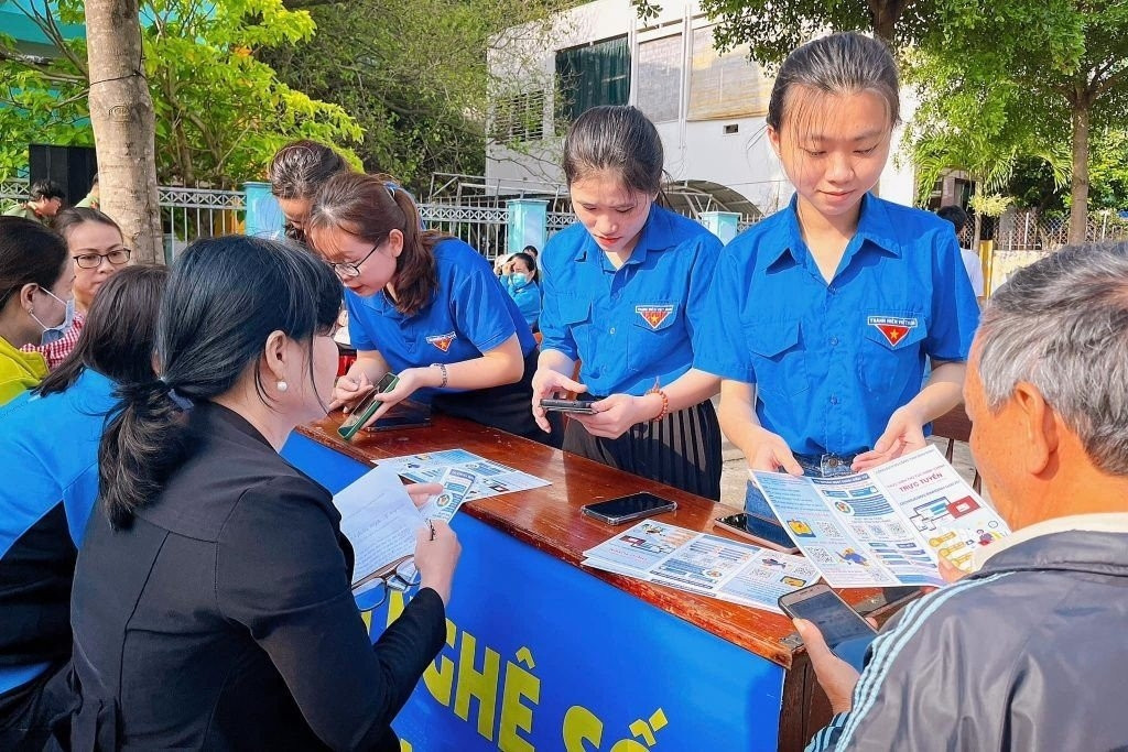 Tổ công nghệ số thanh niên ở Bình Định: ‘Cánh tay’ đắc lực trong chuyển đổi số