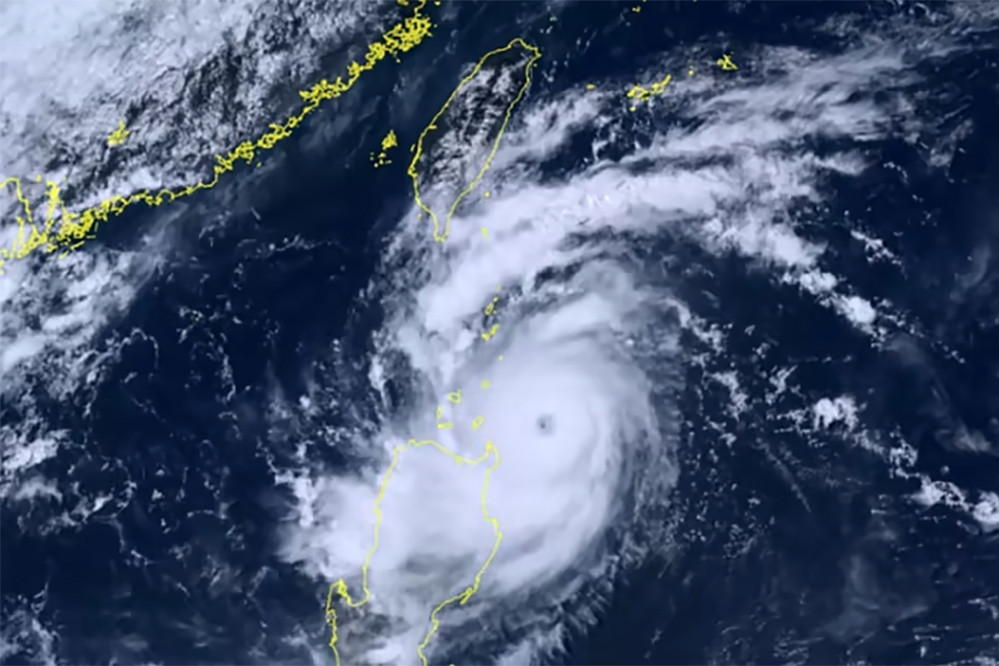 Bão Saola tiến về phía Hong Kong, Trung Quốc phát cảnh báo mức cao nhất