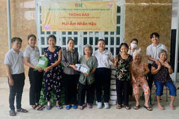 Công ty Nam Việt tặng 6.000 phần quà cho người có hoàn cảnh khó khăn