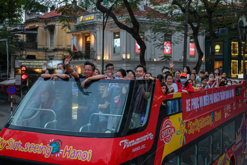 Hà Nội: Miễn phí vé tham quan bằng xe buýt hai tầng trong kì nghỉ 2/9