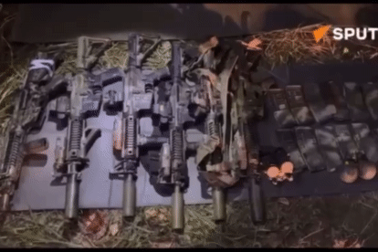 Nga công khai lô vũ khí thu giữ của nhóm 'phá hoại' từ Ukraine