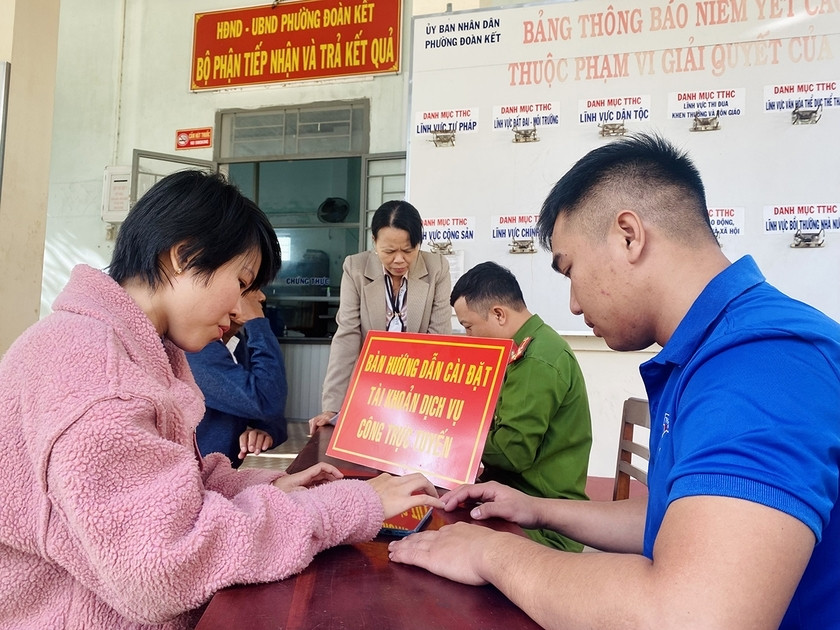 Gia Lai: Triển khai 50 ngày, đêm cài đặt, kích hoạt tài khoản định danh điện tử ảnh 2