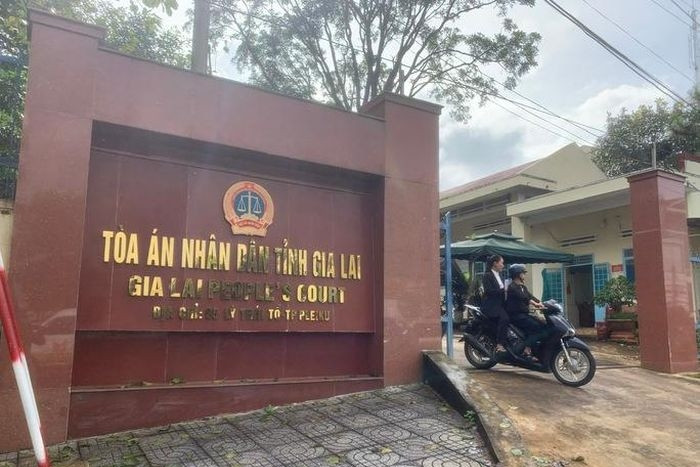 Bắt khẩn cấp một thẩm phán ở Gia Lai