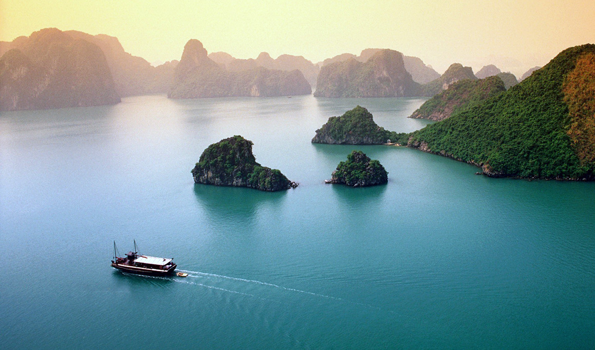 halong main picture 383