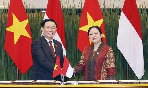 Vietnam attaches great importance to promoting ties with Indonesia: Top legislator hinh anh 2