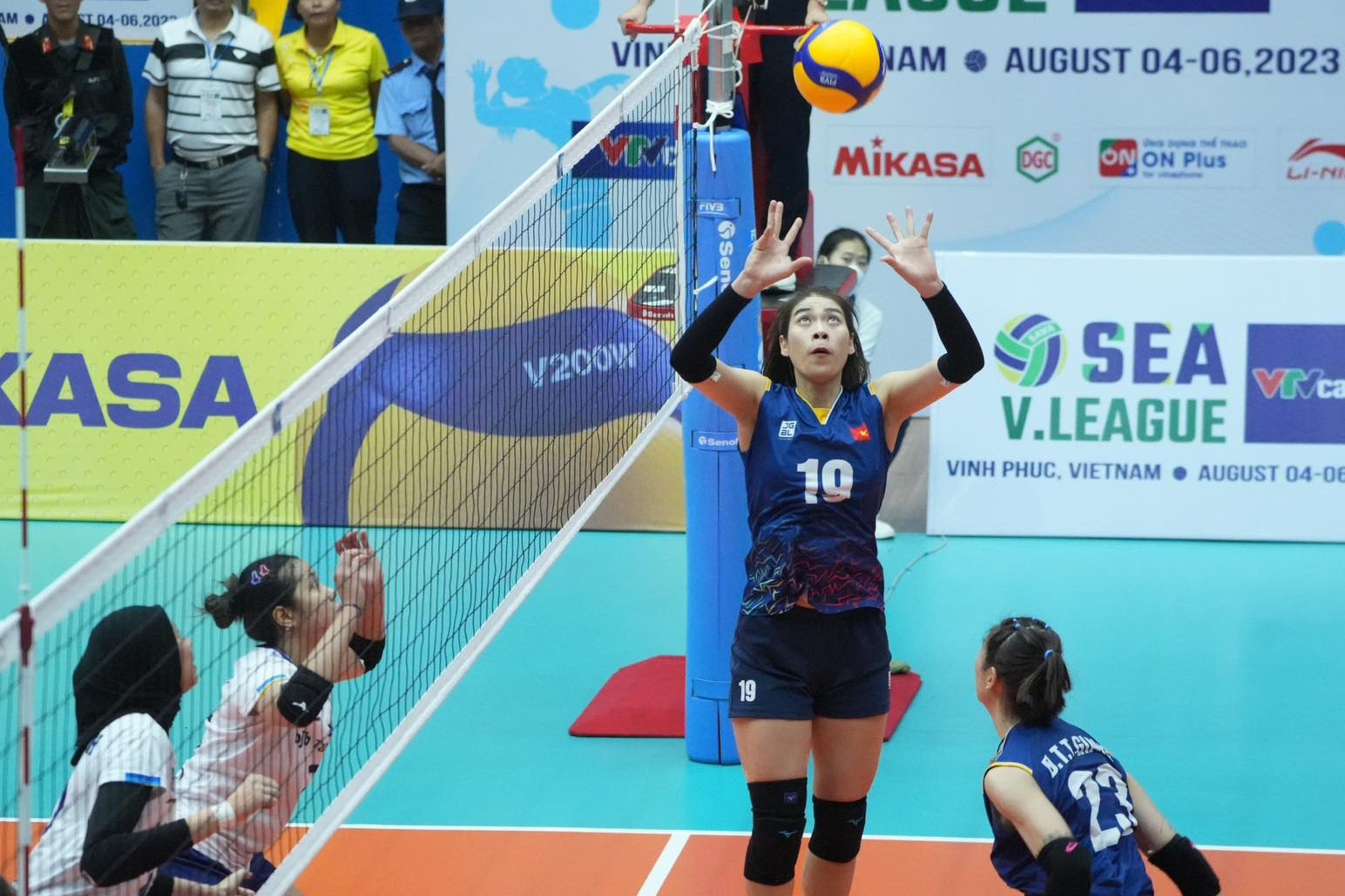 Hạ Indonesia, tuyển bóng chuyền nữ Việt Nam chờ quyết đấu Thái Lan
