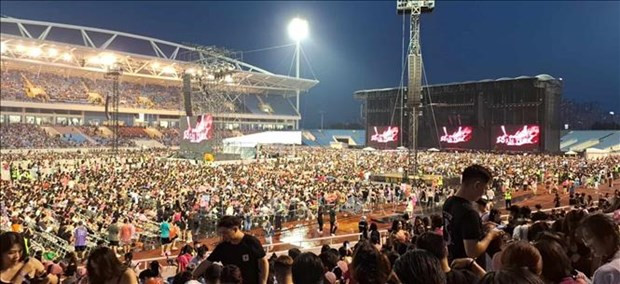 Over 3,000 int'l visitors come to Hanoi for BlackPink concert hinh anh 1