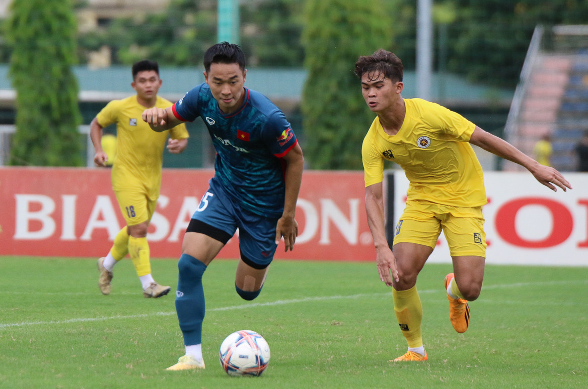 U23 Việt Nam thắng U21 Hà Nội trước giải Đông Nam Á