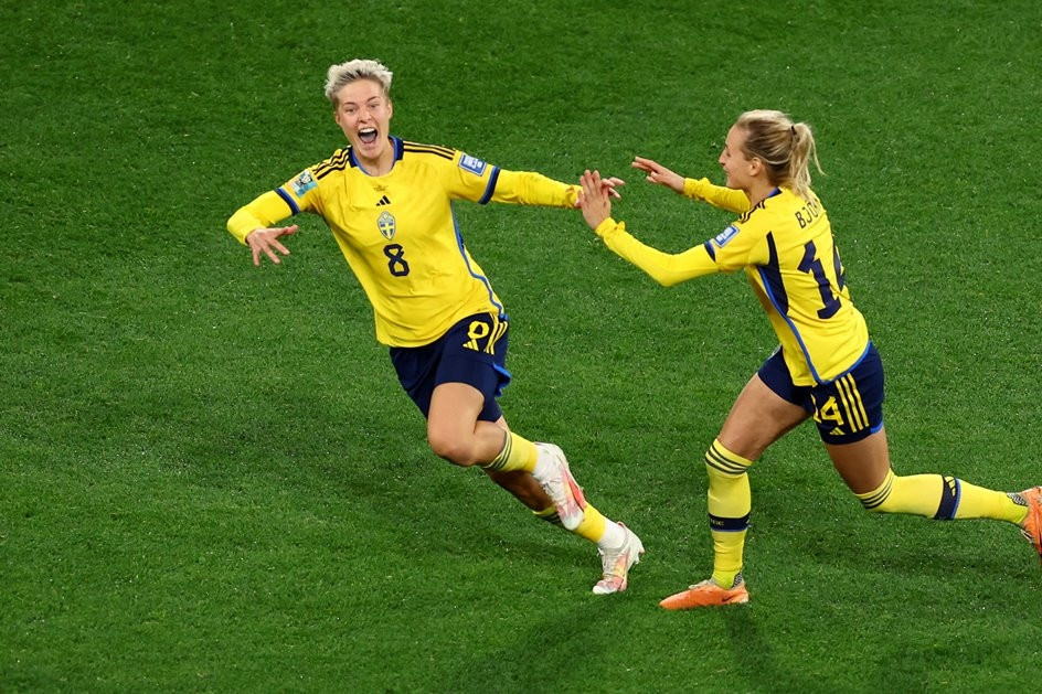 Nữ Thụy Điển biến Mỹ thành cựu vô địch World Cup sau loạt penalty cân não