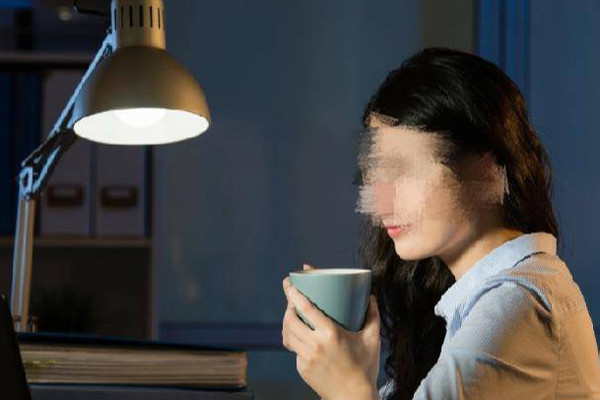 Nữ kế toán bị sa thải vì quên tắt máy in sau giờ làm việc