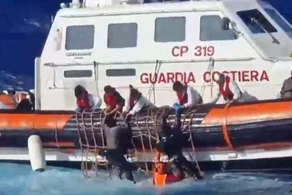 Chìm 3 tàu ở Địa Trung Hải, hàng chục người mất tích
